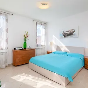 Convenient In Venecia